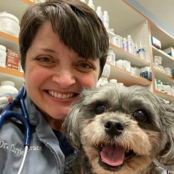 Dr. Carrie Grace-Congdon Dr. Carrie Grace-Congdon